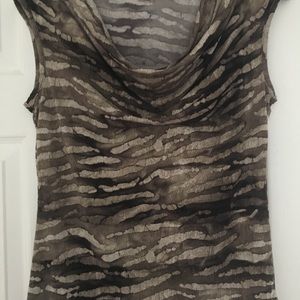 Michael Kors shirt size medium